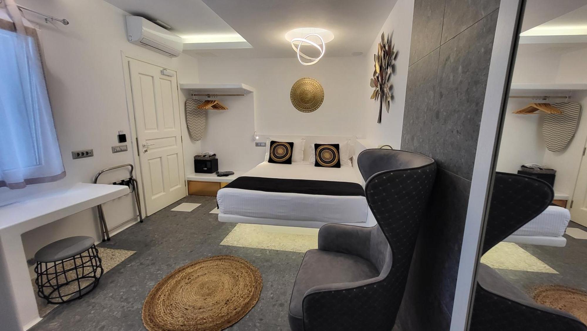 Mykonos Double Luxury Mini - Adults Only